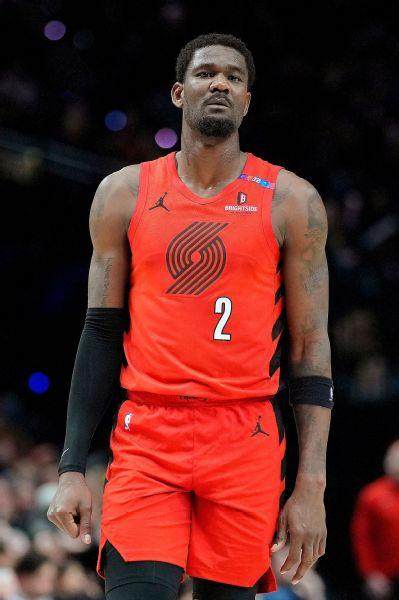 1757585433887033784.jpg 中国足彩网-ESPN休赛期十大强援:艾顿高于弗拉格 第一无悬念