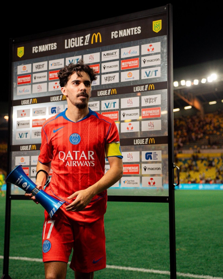 客场绝杀南特！巴黎中场维蒂尼亚赛后当选全场最佳球员