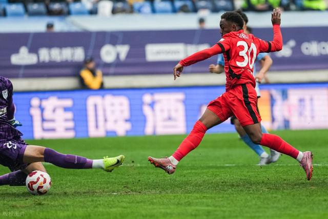 中国足彩网比分直播-大反转!曝上港难留加布里埃尔,要求降价遭拒绝,国安或趁虚而入|加布里埃尔·巴尔博扎|上海海港|北京国安|中超|加布里埃尔-保利斯塔_新浪体育_新浪新闻