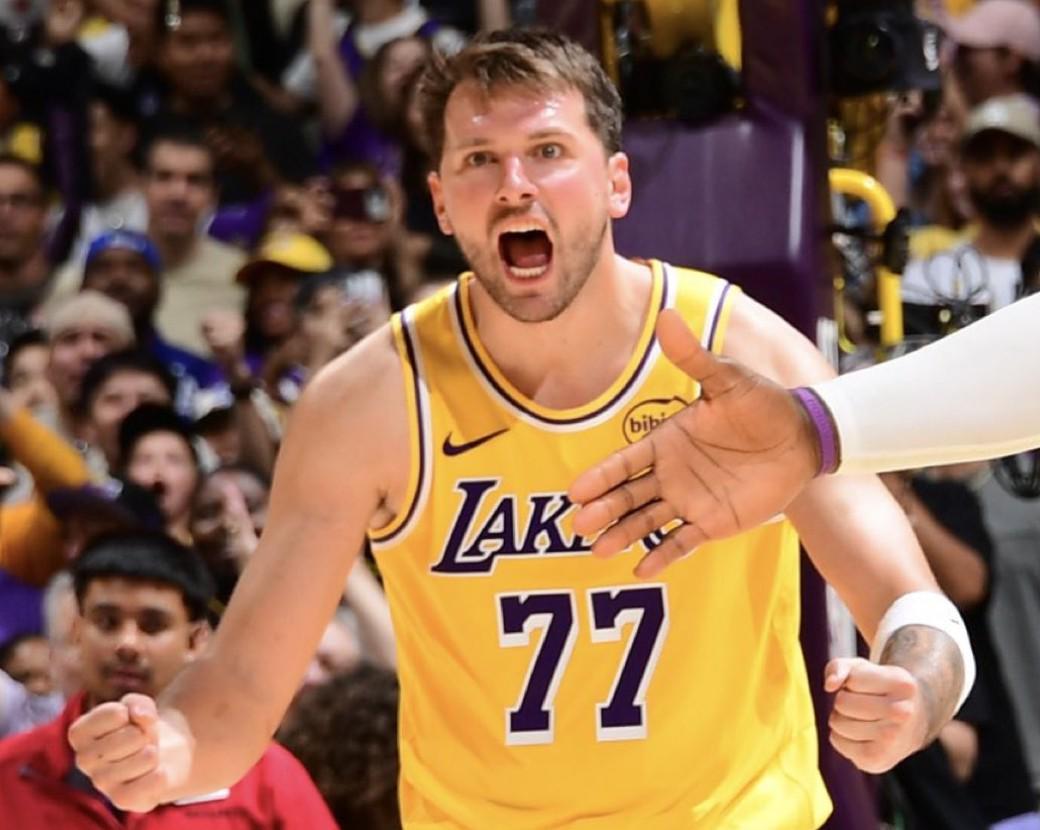 中国足彩网比分直播-东契奇谈绝杀：看到包夹我选择了撤步，我对自己的投篮有信心