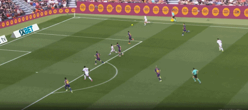 中国足彩网-半场：巴萨3-1塞维利亚，拉菲尼亚点射双响，奥尔莫破门