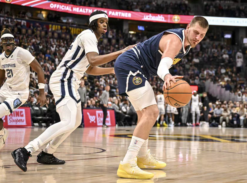 中国足彩网-掘金10连胜稳西部第三！约基奇198次三双早早打卡 ESPN晒又一伟业